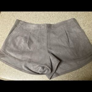 Ladies gray suede shorts. Size small (4)